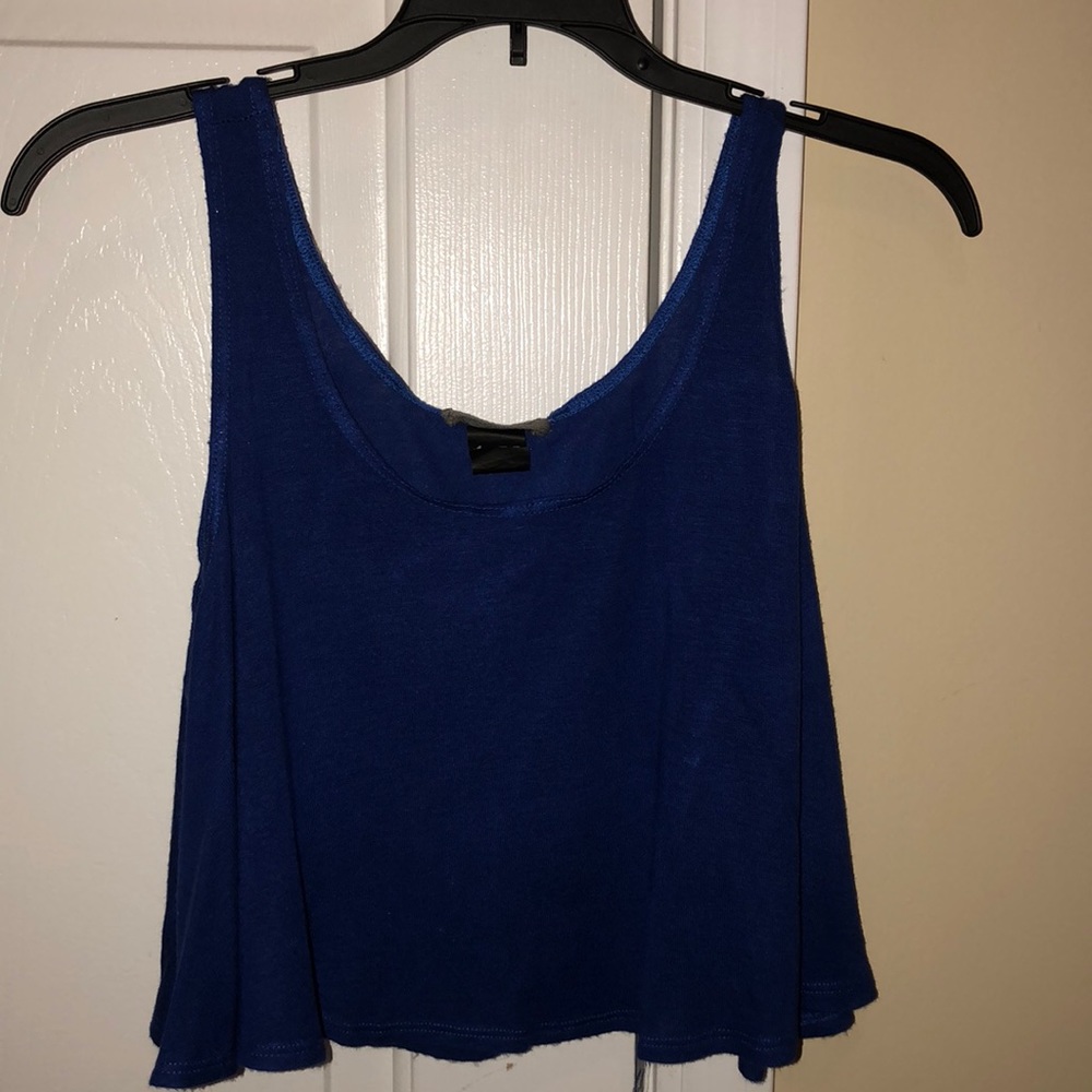 Flowy crop top